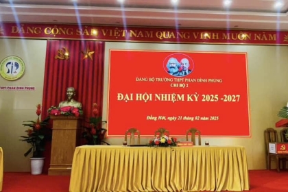 thi-cong-led-thpt-phan-dinh-phung