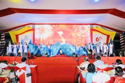 ky-niem-60-nam-thpt-tuyen